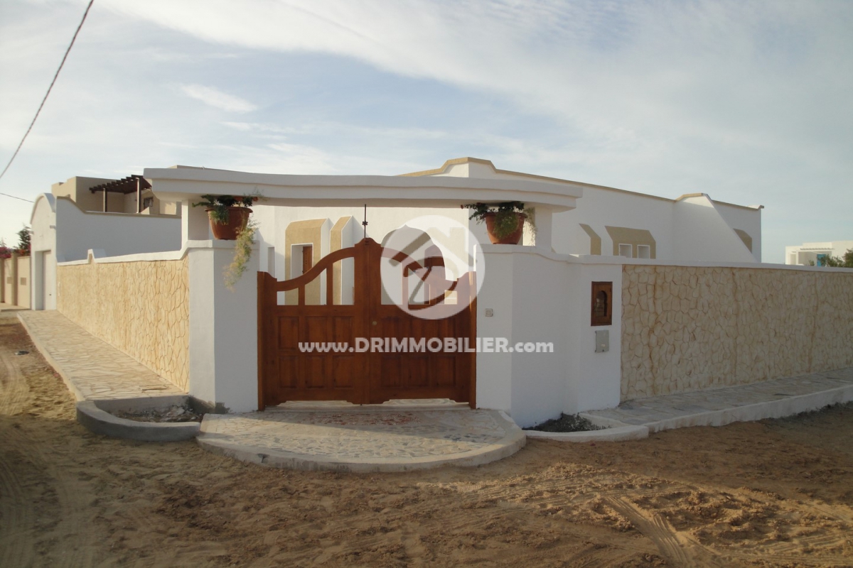 V 051 -                            بيع
                           Villa Djerba